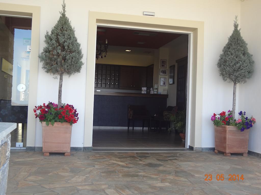 Aegea Hotel Karystos  Buitenkant foto